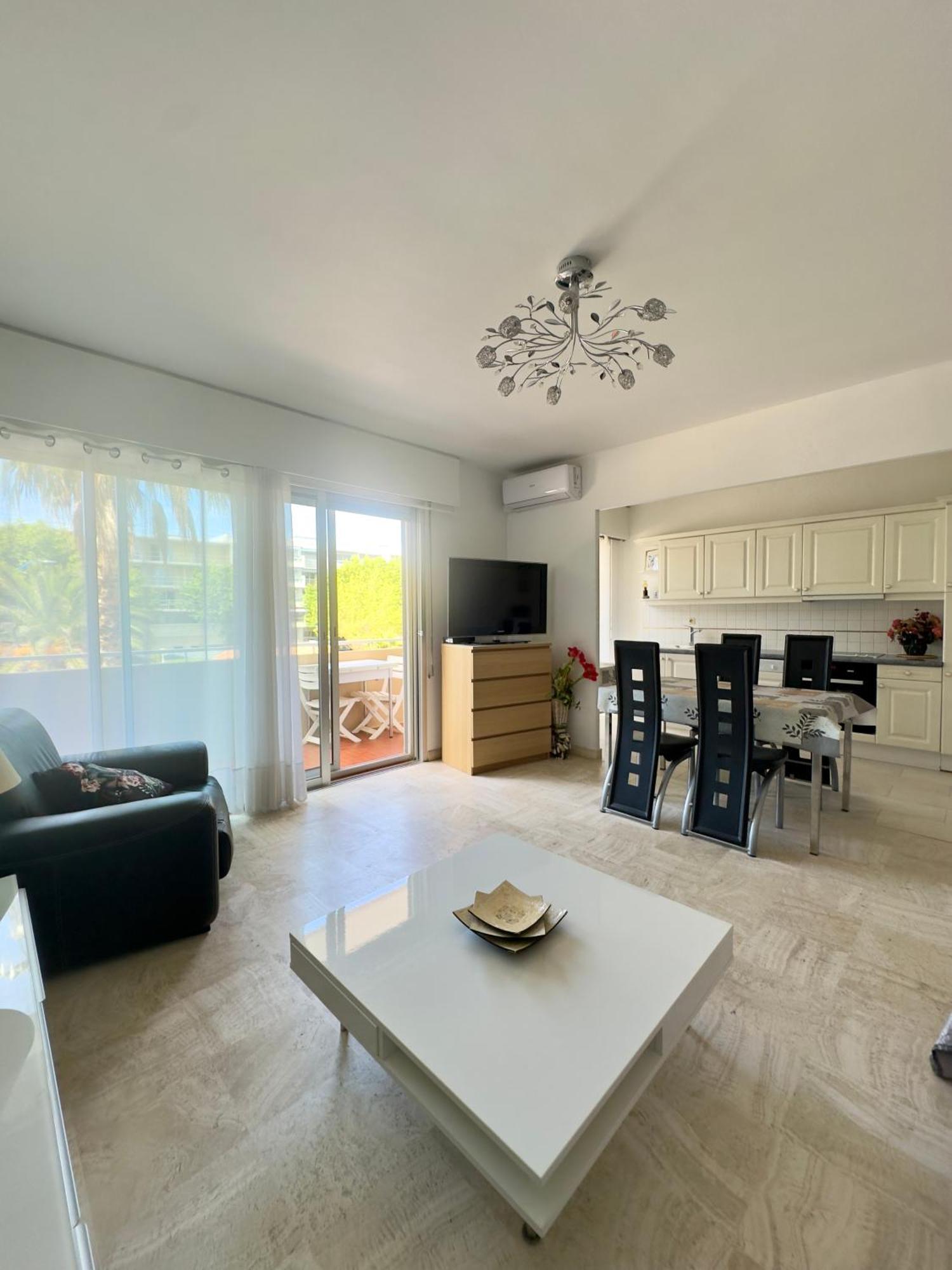 Appartement 2 Pieces Cavalaire Sur Mer 60M2 Buitenkant foto